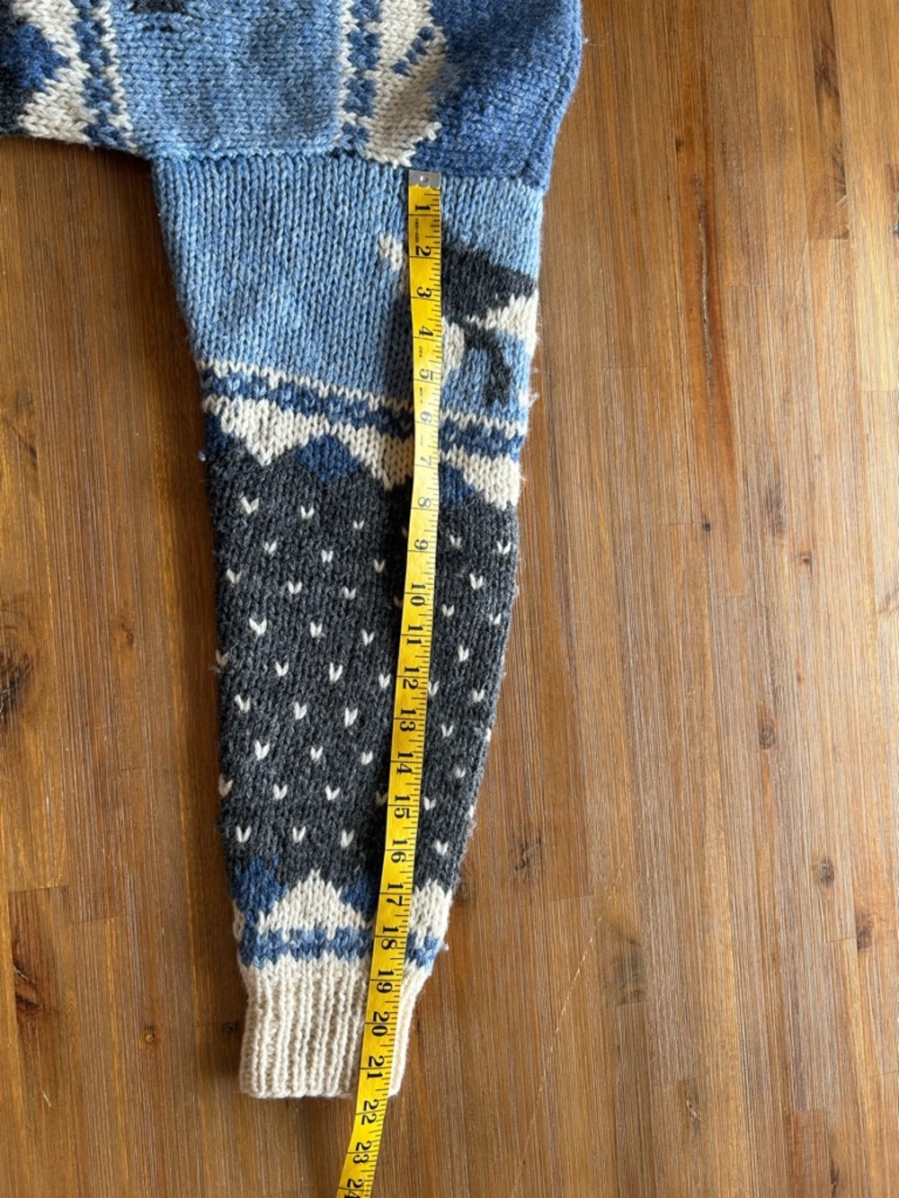 Vintage Robert Stock Hand Knit Wool Husky Wolf Winter Sweater - Picture 7 of 8